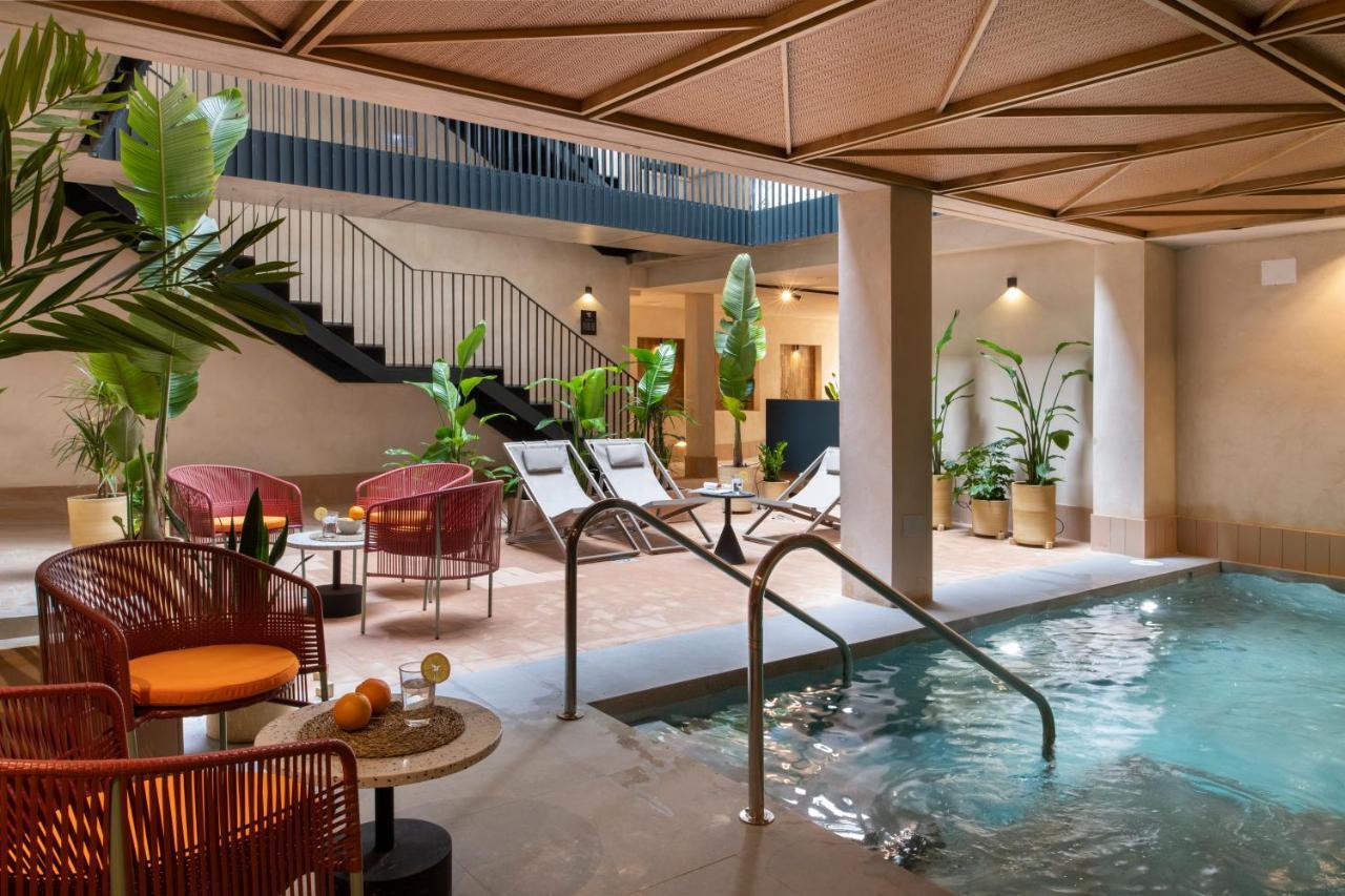 Rincones De Lola - Castilla 91 - Shared Jacuzzi Villa Sevilla Eksteriør bilde
